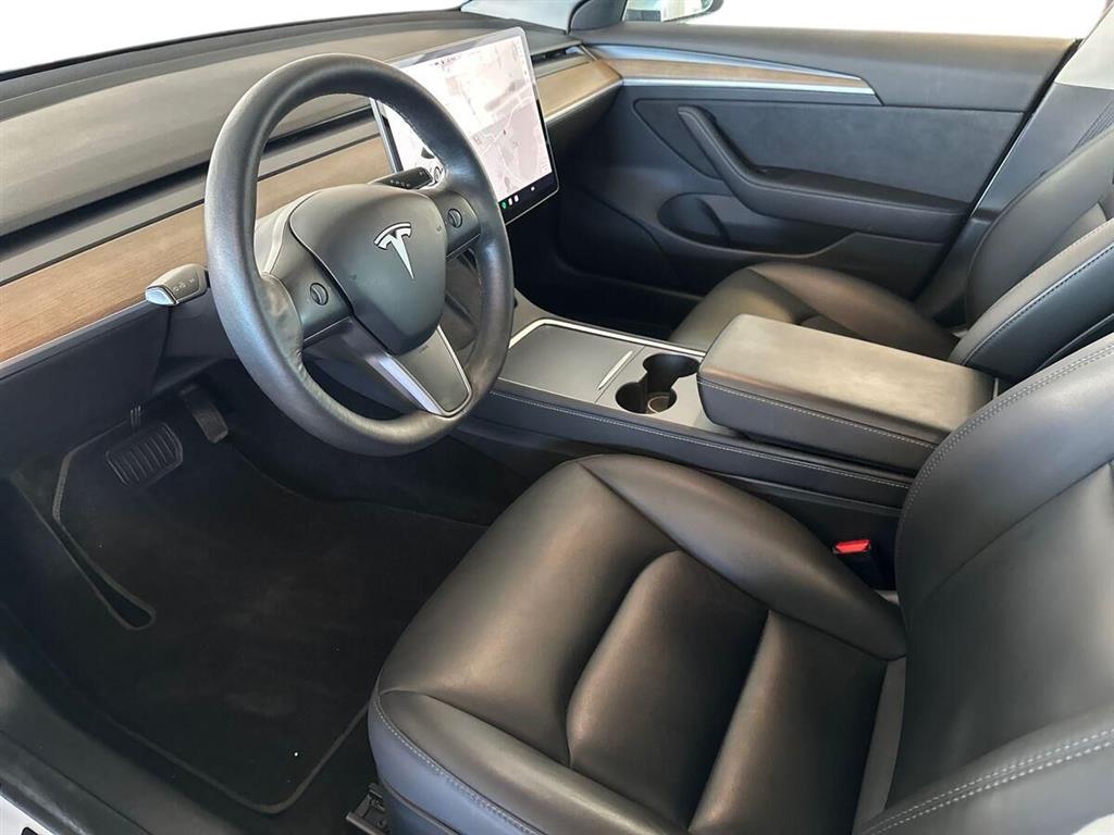 Tesla Model 3 Long Range generic.image 9