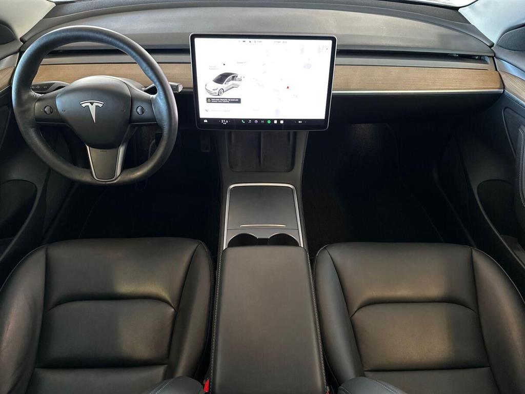 Tesla Model 3 Long Range generic.image 10