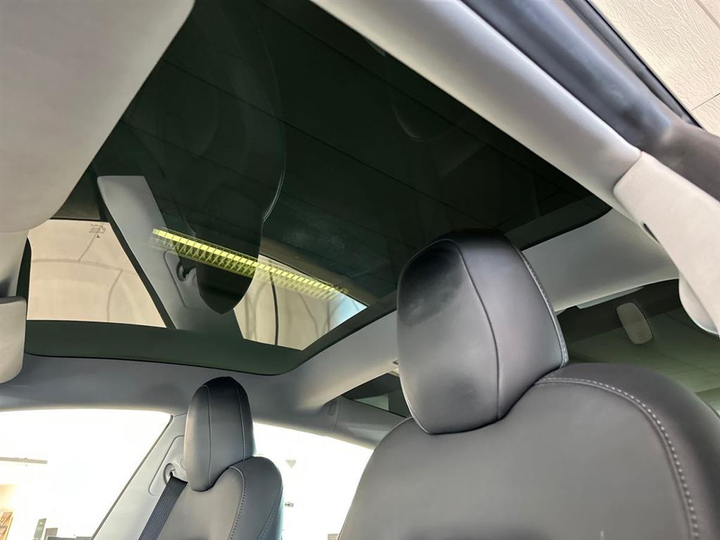 Tesla Model 3 Long Range generic.image 3