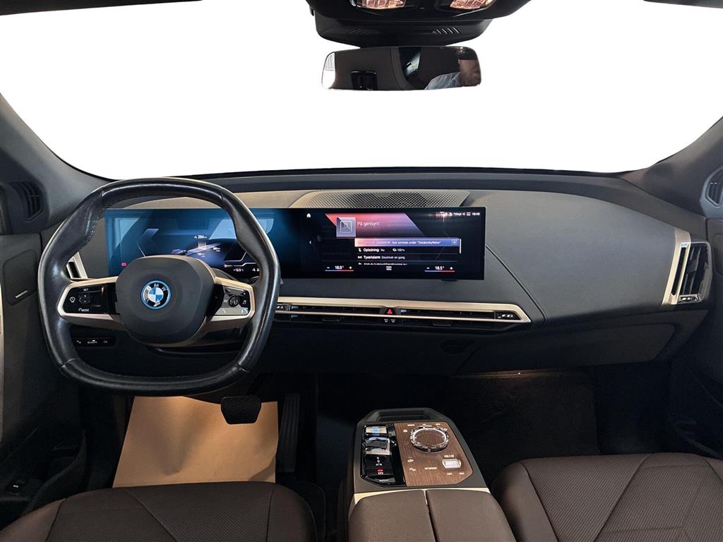 BMW iX Fully Charged billede 14