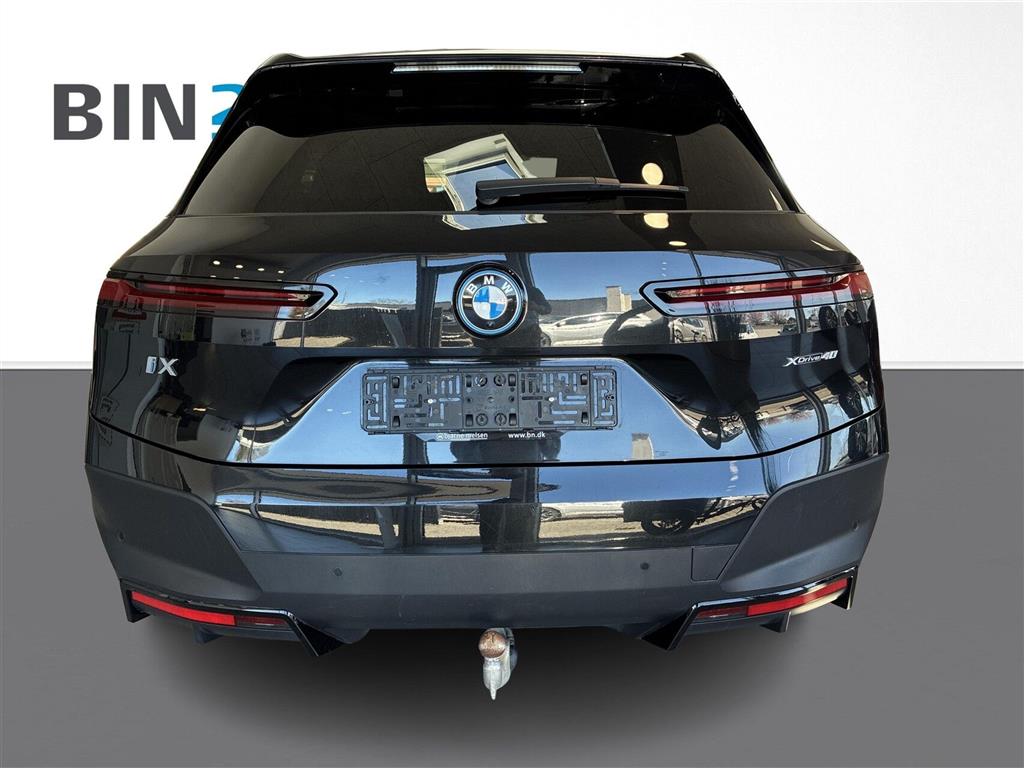 BMW iX Fully Charged billede 5