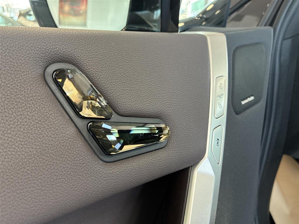 BMW iX Fully Charged billede 18