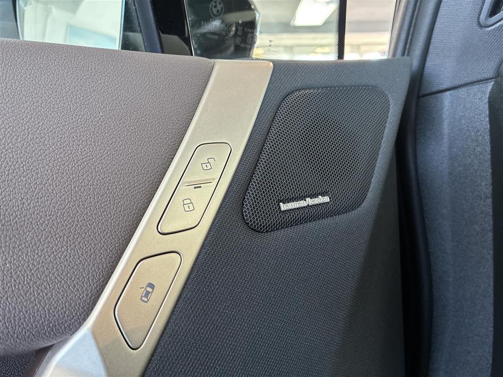 BMW iX Fully Charged billede 19