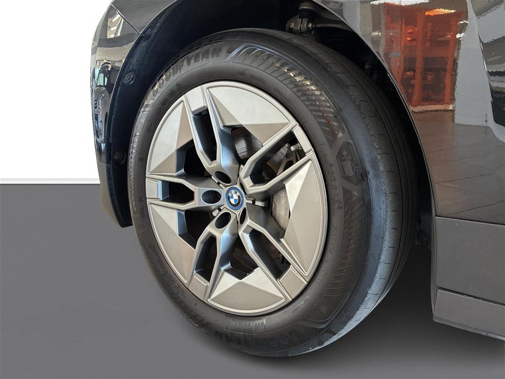 BMW iX Fully Charged billede 4