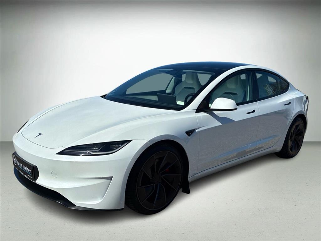 Tesla Model 3 Performance