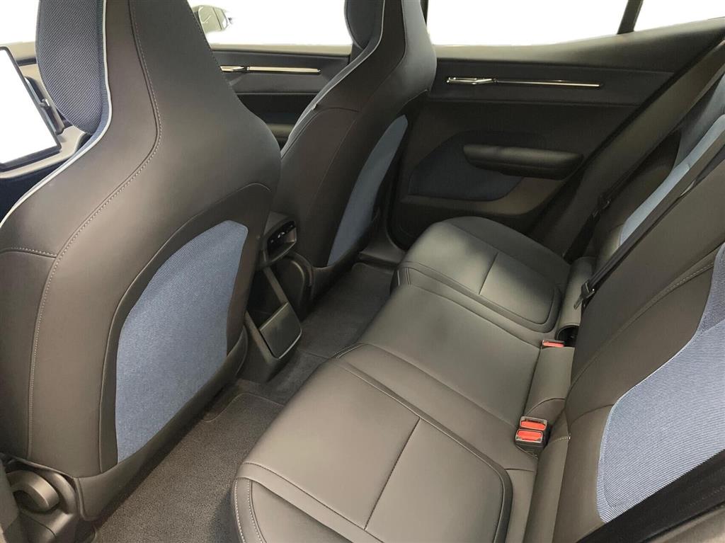 Volvo EX30 Plus billede 13