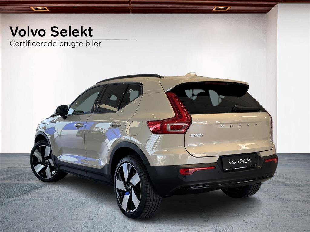 Volvo EX40 Core billede 2