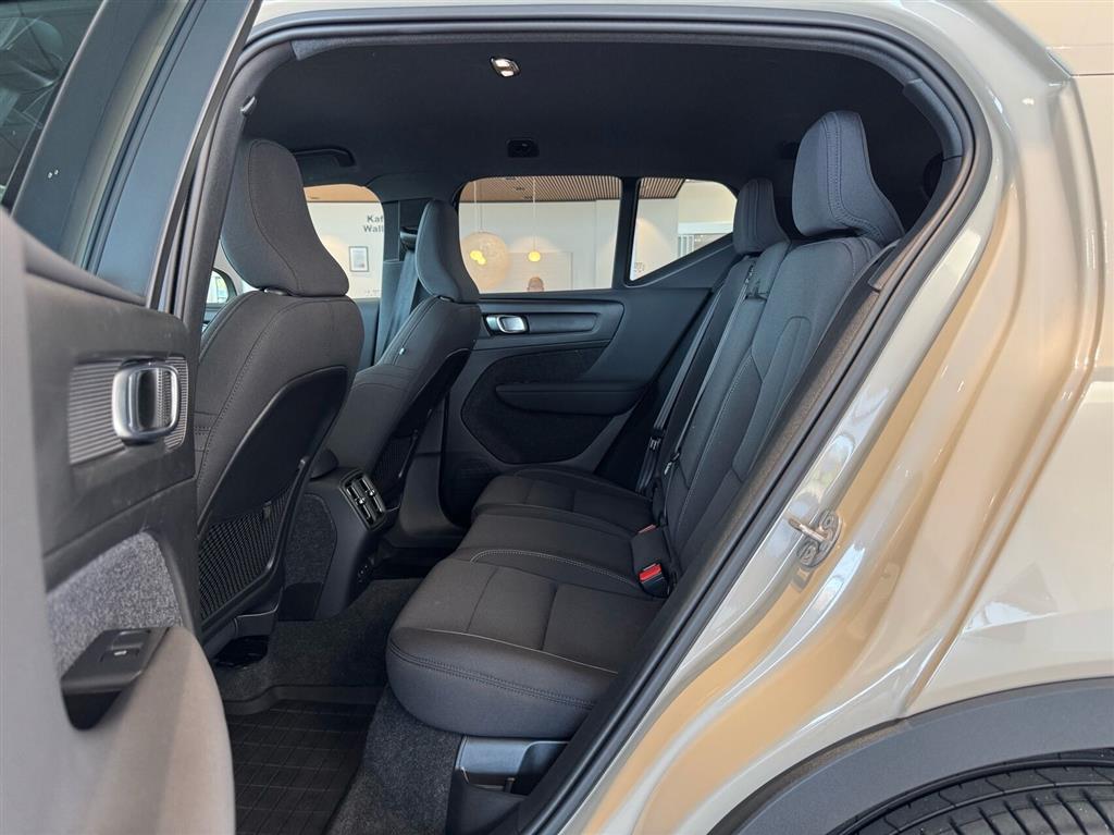 Volvo EX40 Core billede 7