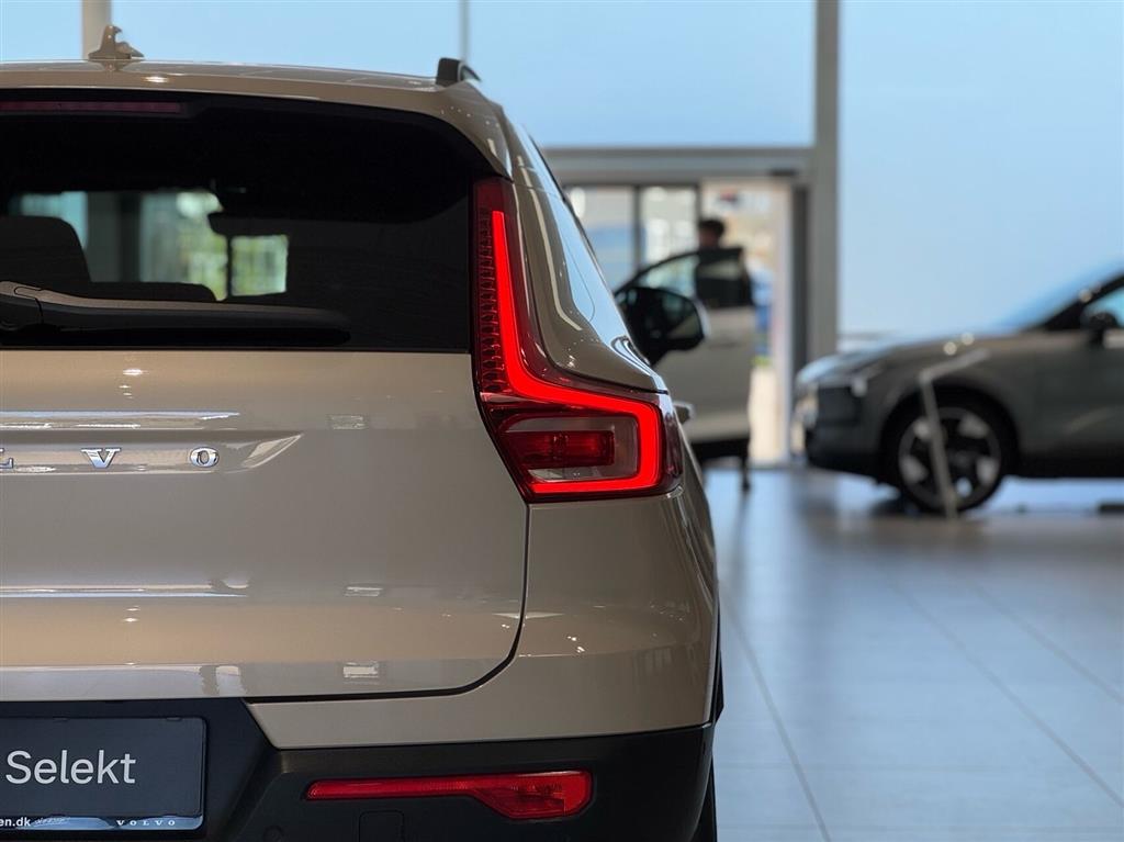 Volvo EX40 Core billede 24