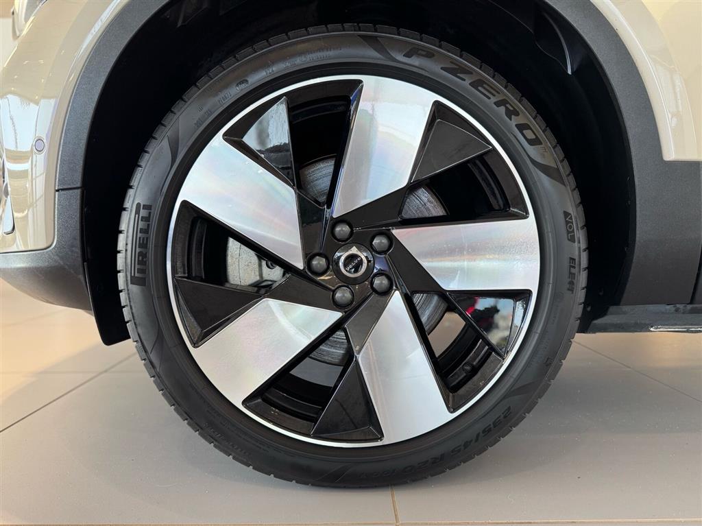 Volvo EX40 Core billede 25