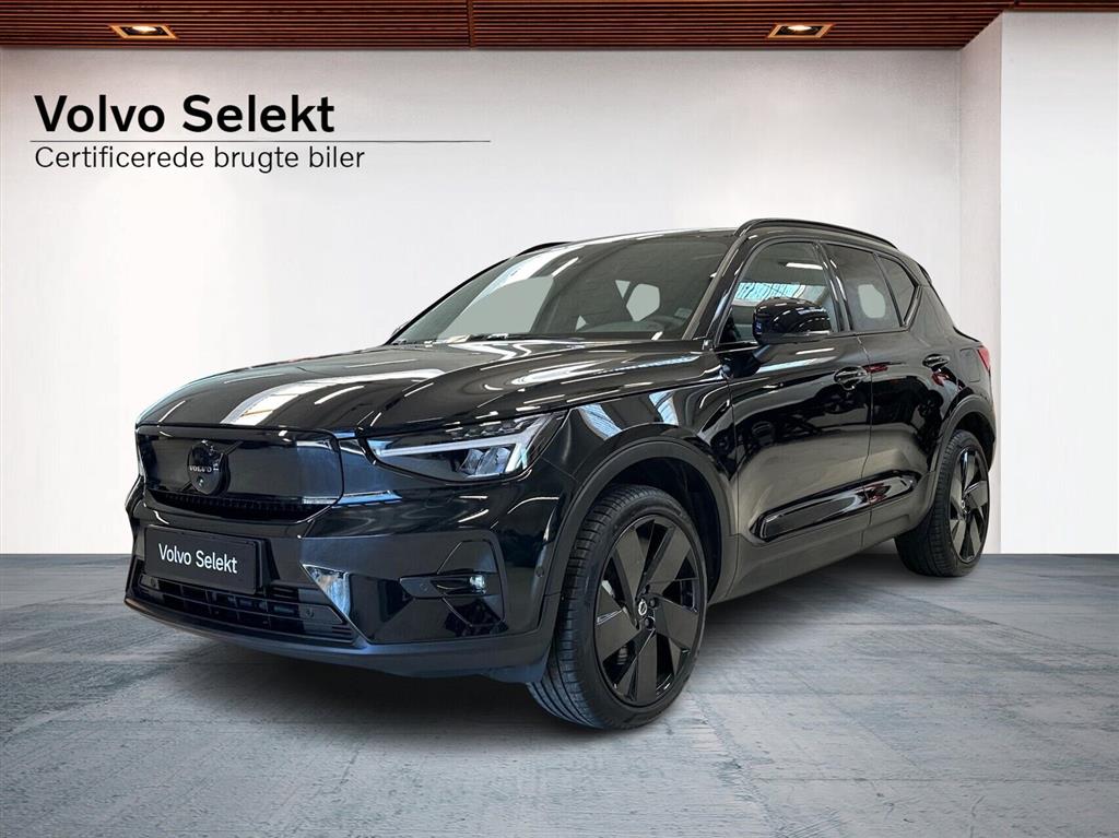 Volvo EX40 Black Edition