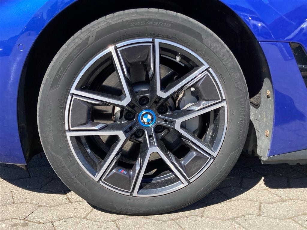 BMW i4 Fully Charged M-Sport billede 10