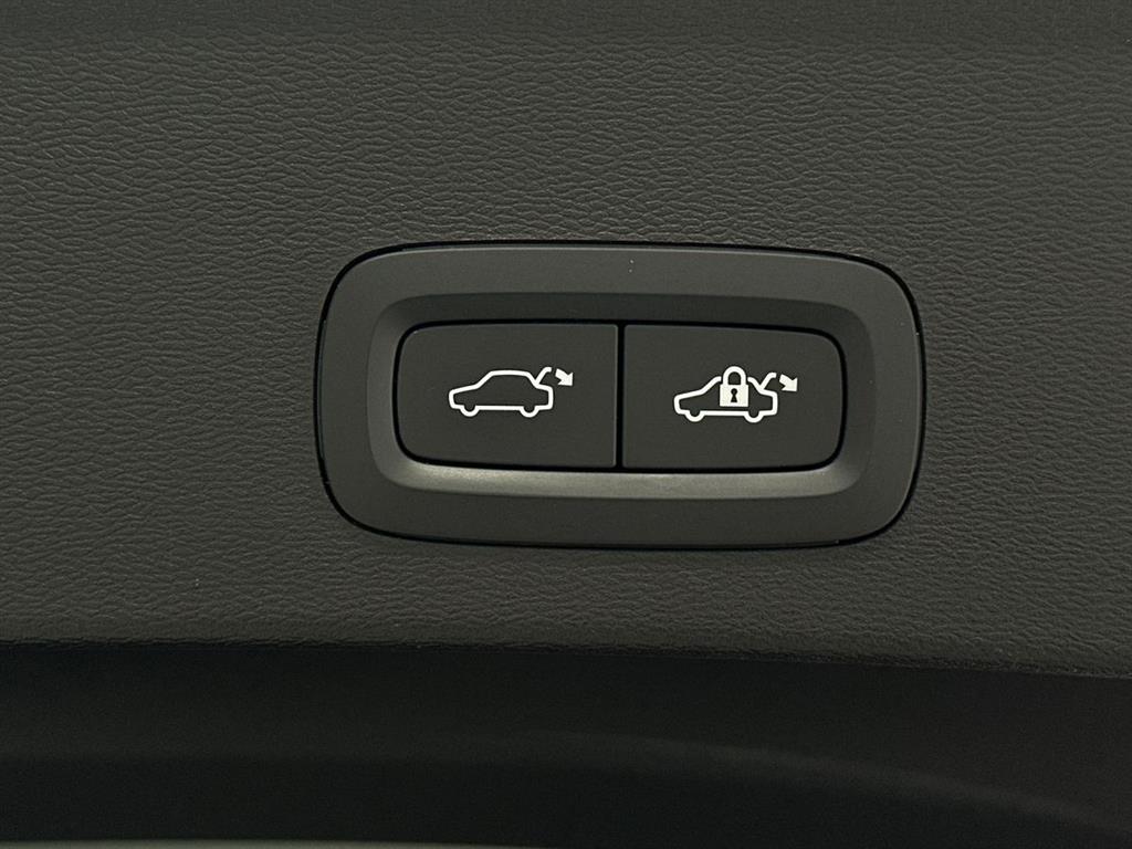 Volvo XC40 Plus billede 18