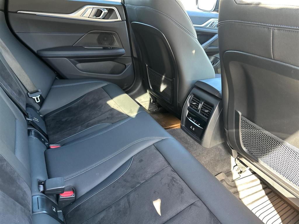 BMW i4 Fully Charged M-Sport billede 12