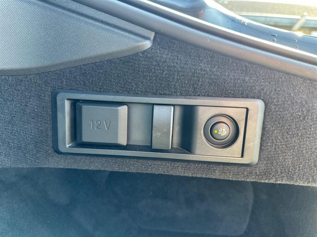 BMW i4 Fully Charged M-Sport billede 21