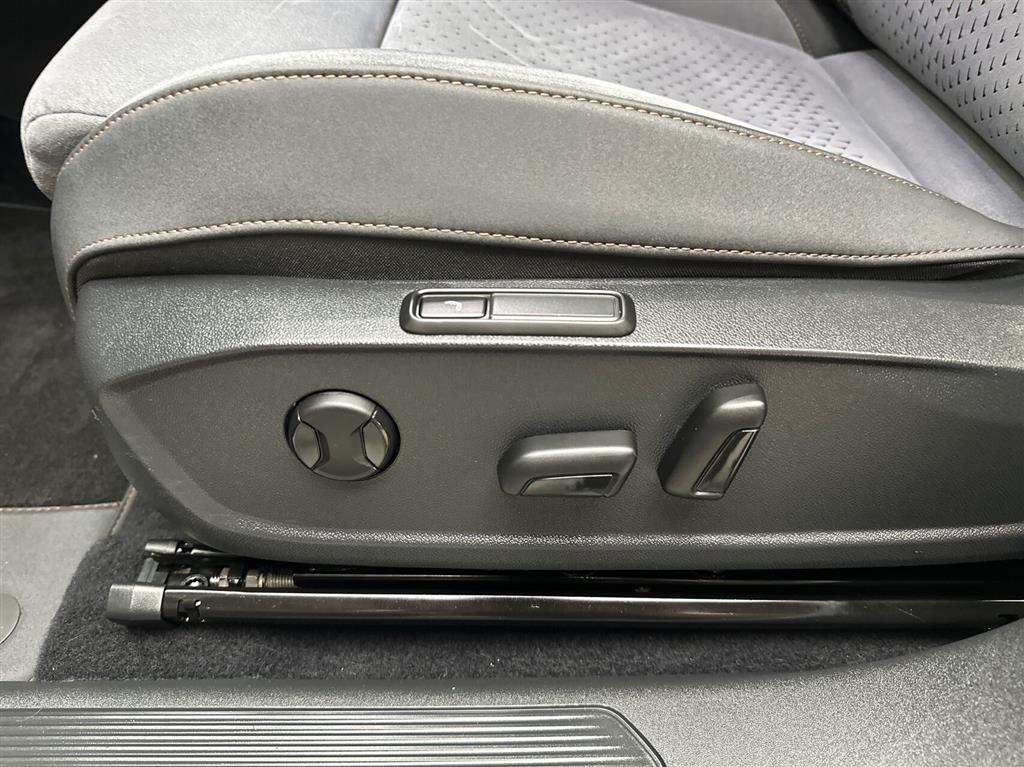 Cupra Born Dinamica Pack High billede 20