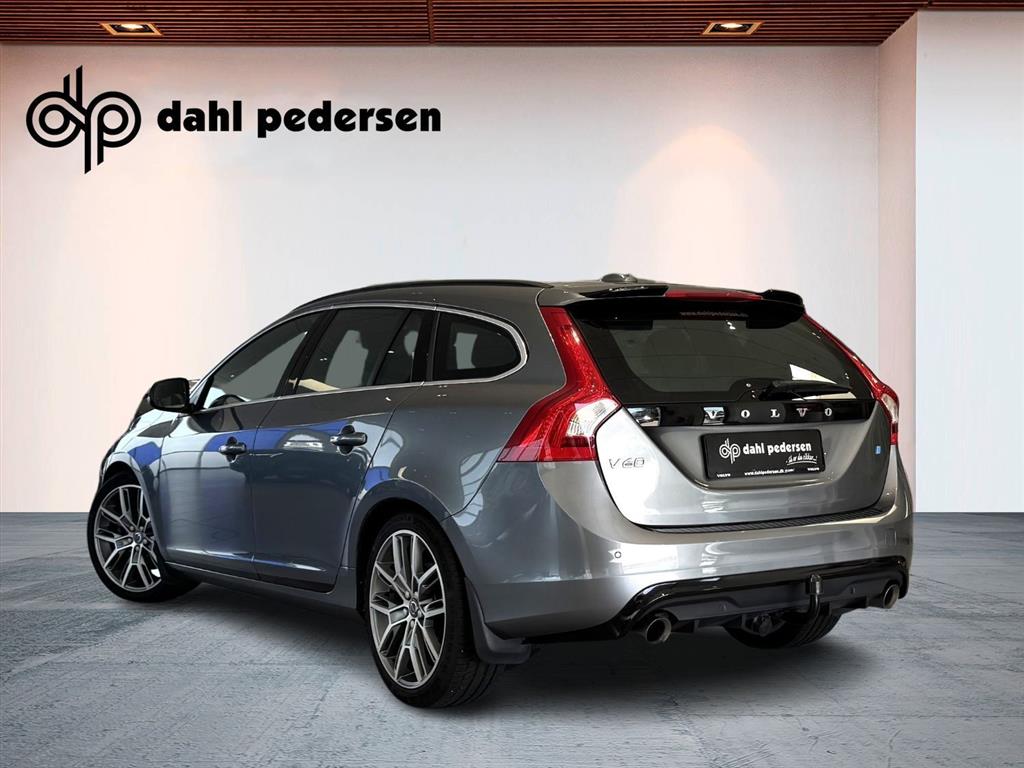 Volvo V60 Momentum billede 2