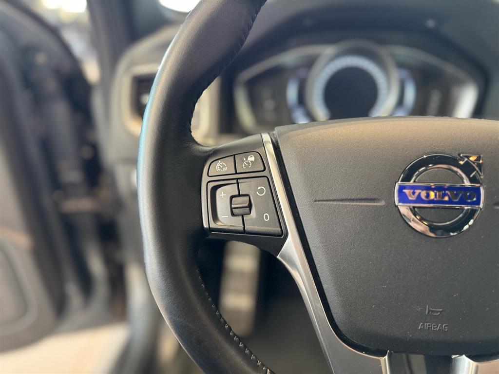 Volvo V60 Momentum billede 15