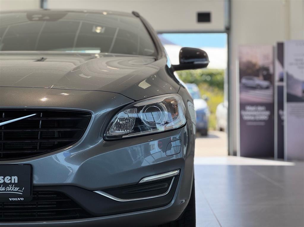 Volvo V60 Momentum billede 23