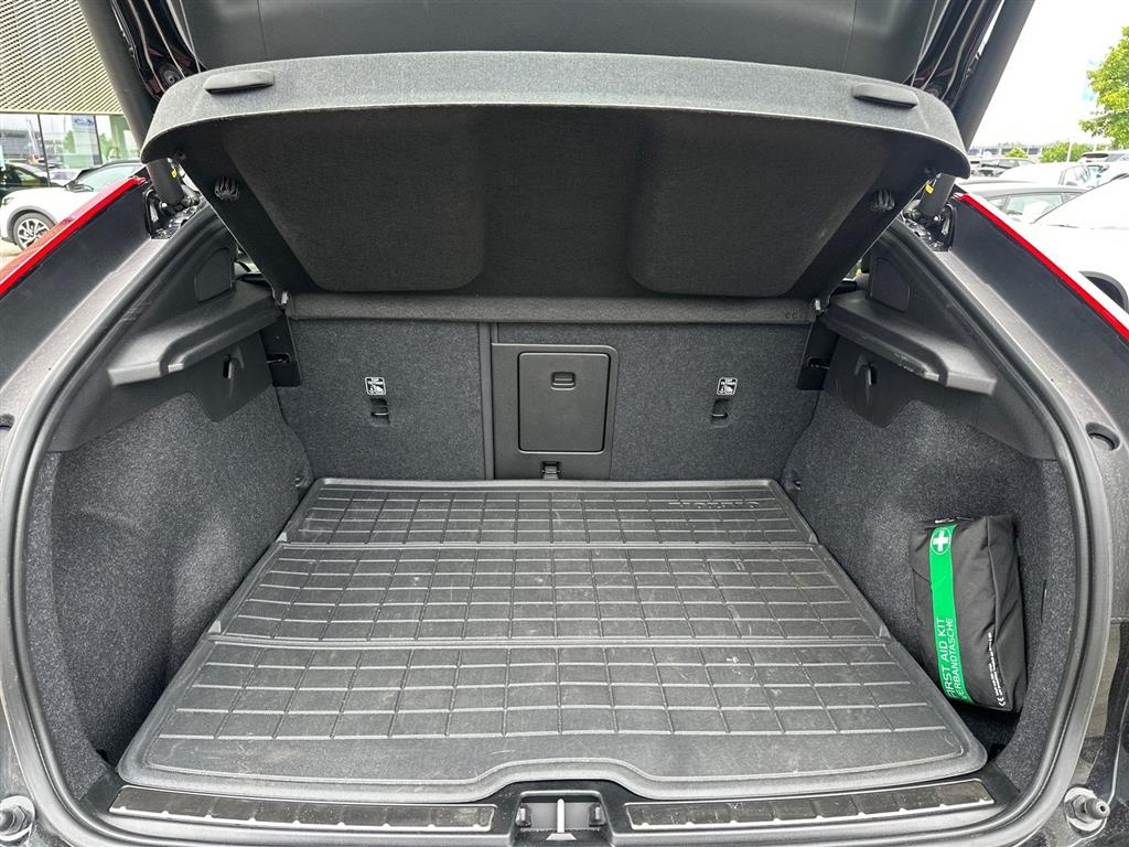 Volvo EC40 Black Edition billede 14