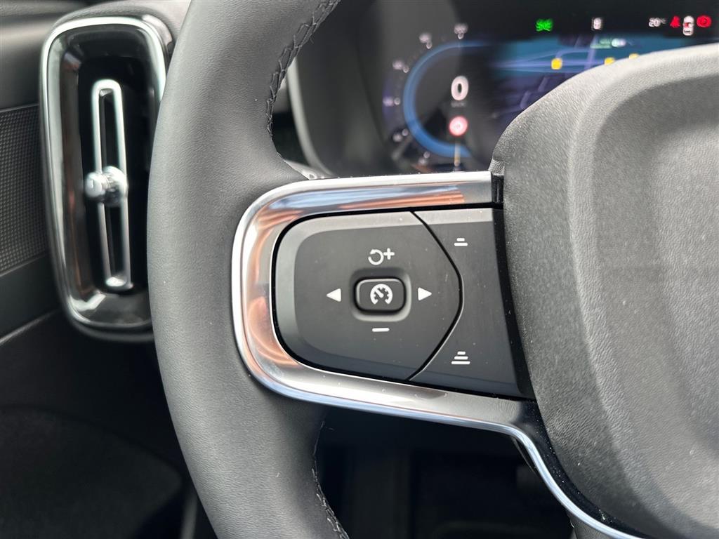 Volvo EC40 Black Edition billede 18