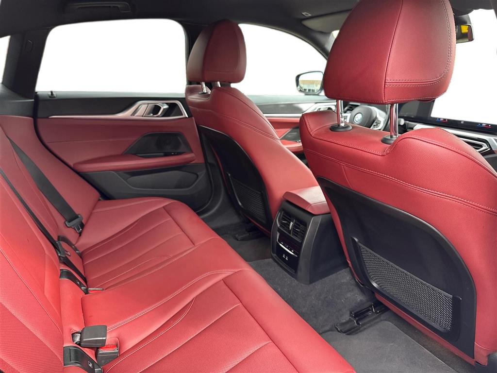 BMW i4 Fully Charged M-Sport billede 16