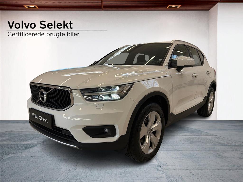Volvo XC40 Momentum