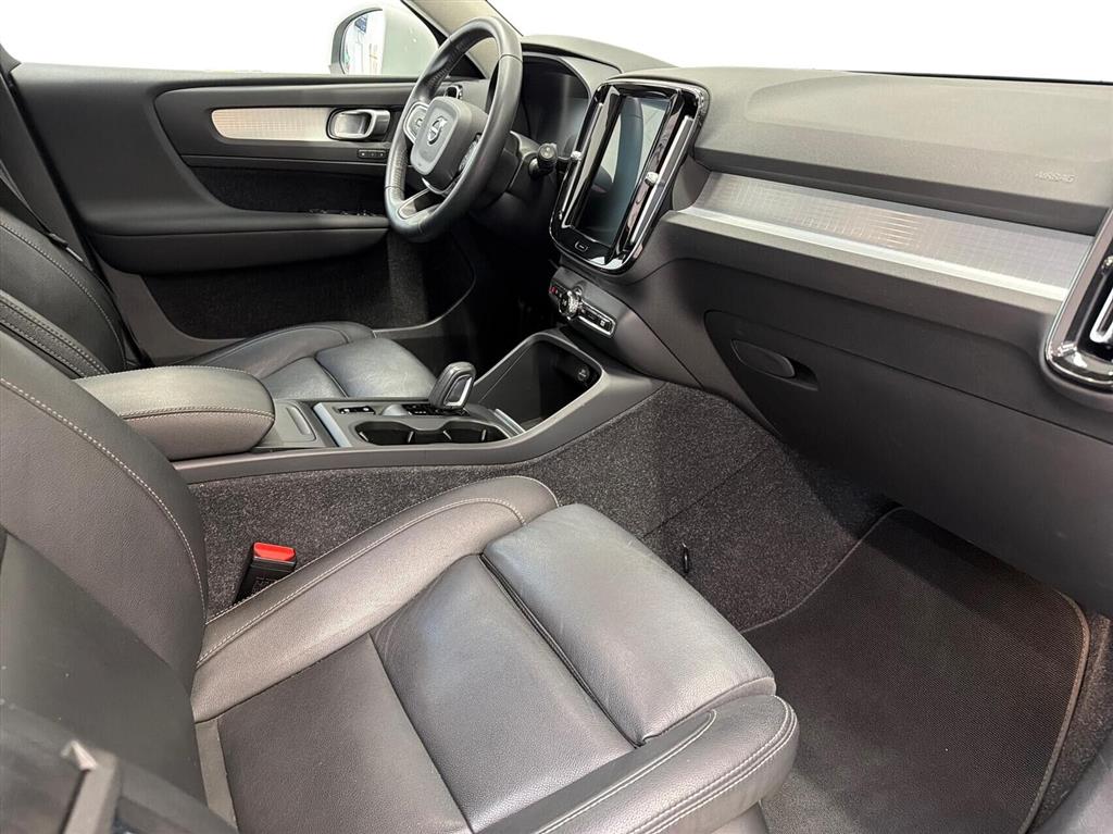 Volvo XC40 Momentum billede 5