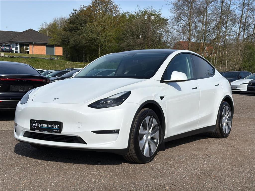 Tesla Model Y Long Range