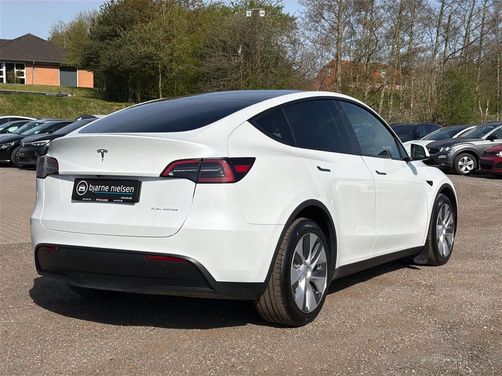 Tesla Model Y Long Range billede 2
