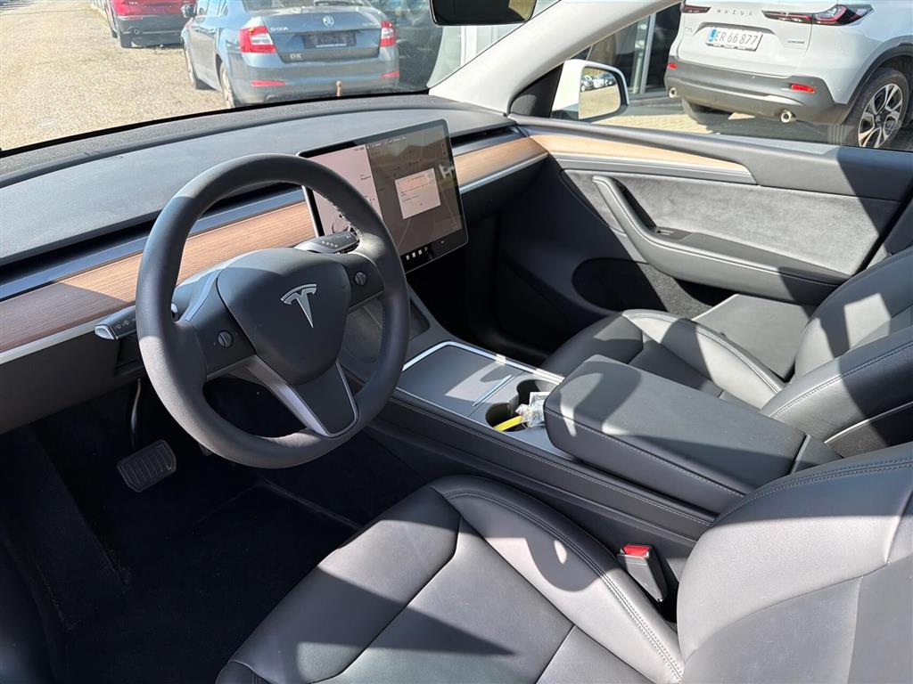 Tesla Model Y Long Range billede 3