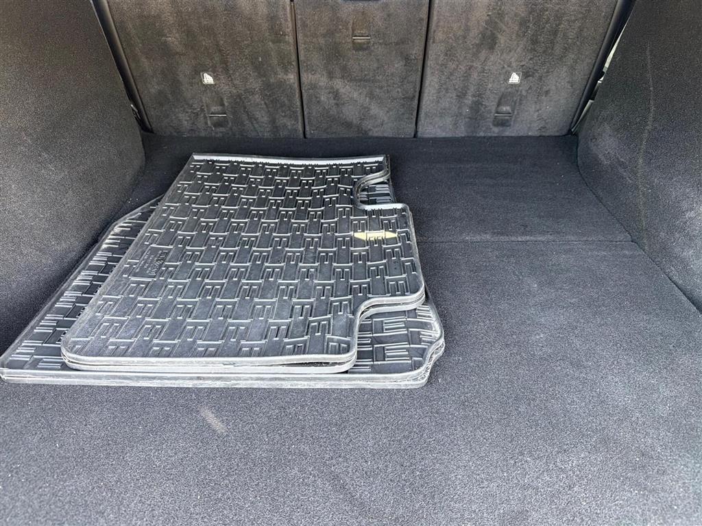 Tesla Model Y Long Range billede 13