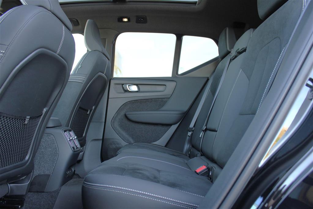 Volvo EX40 Black Edition billede 6