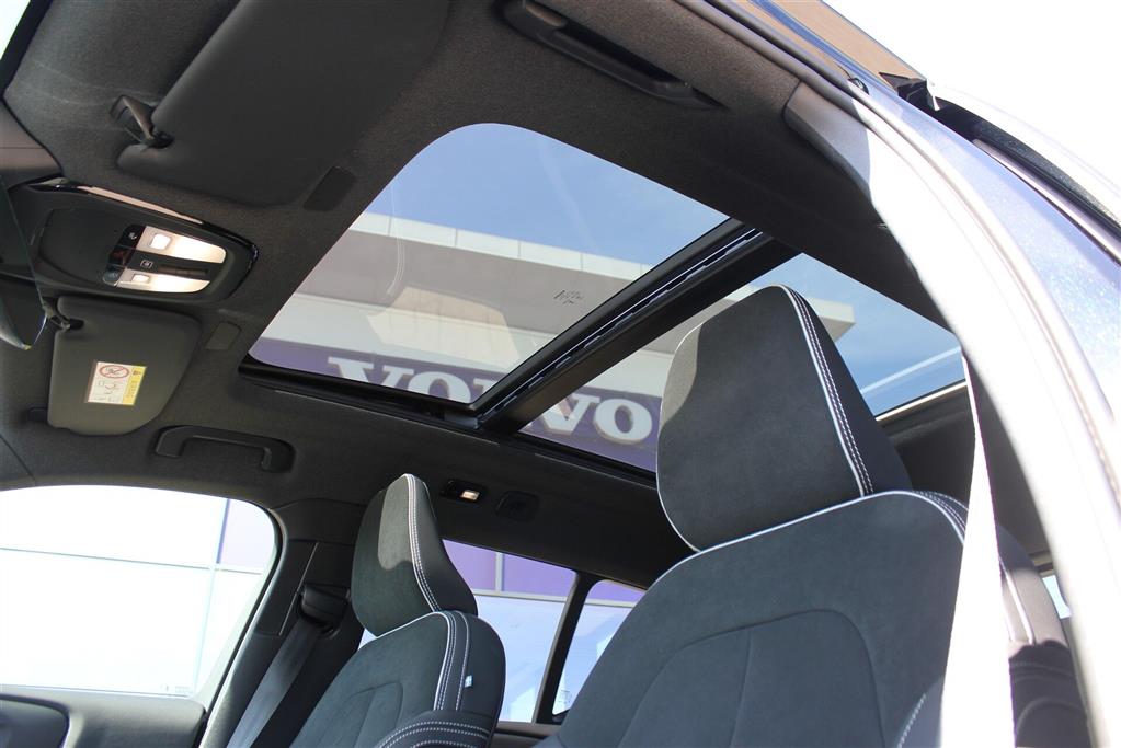 Volvo EX40 Black Edition billede 9