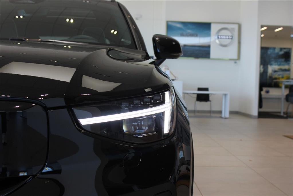 Volvo EX40 Black Edition billede 13