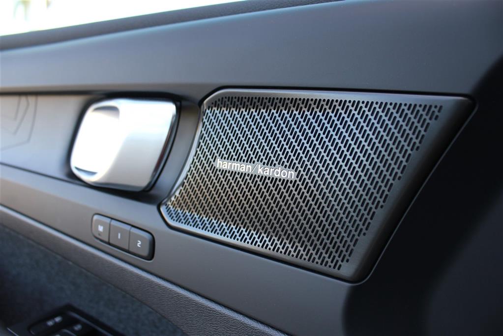 Volvo EX40 Black Edition billede 16