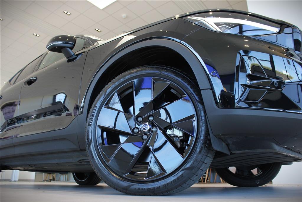 Volvo EX40 Black Edition billede 22