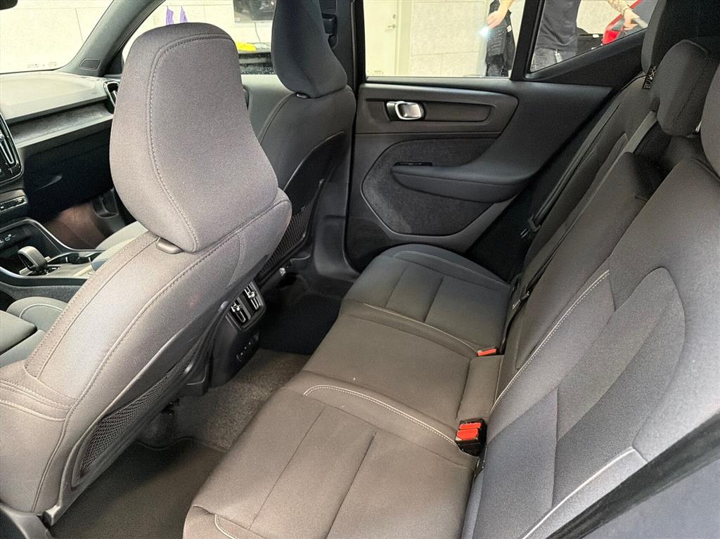 Volvo EX40 Black Edition billede 7