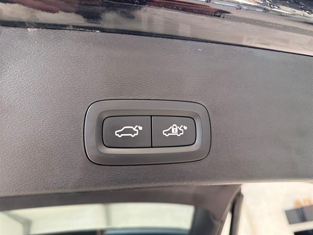 Volvo EX40 Black Edition billede 18