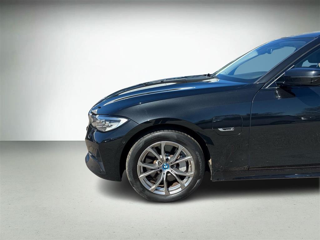 BMW 330e Sport Line billede 9