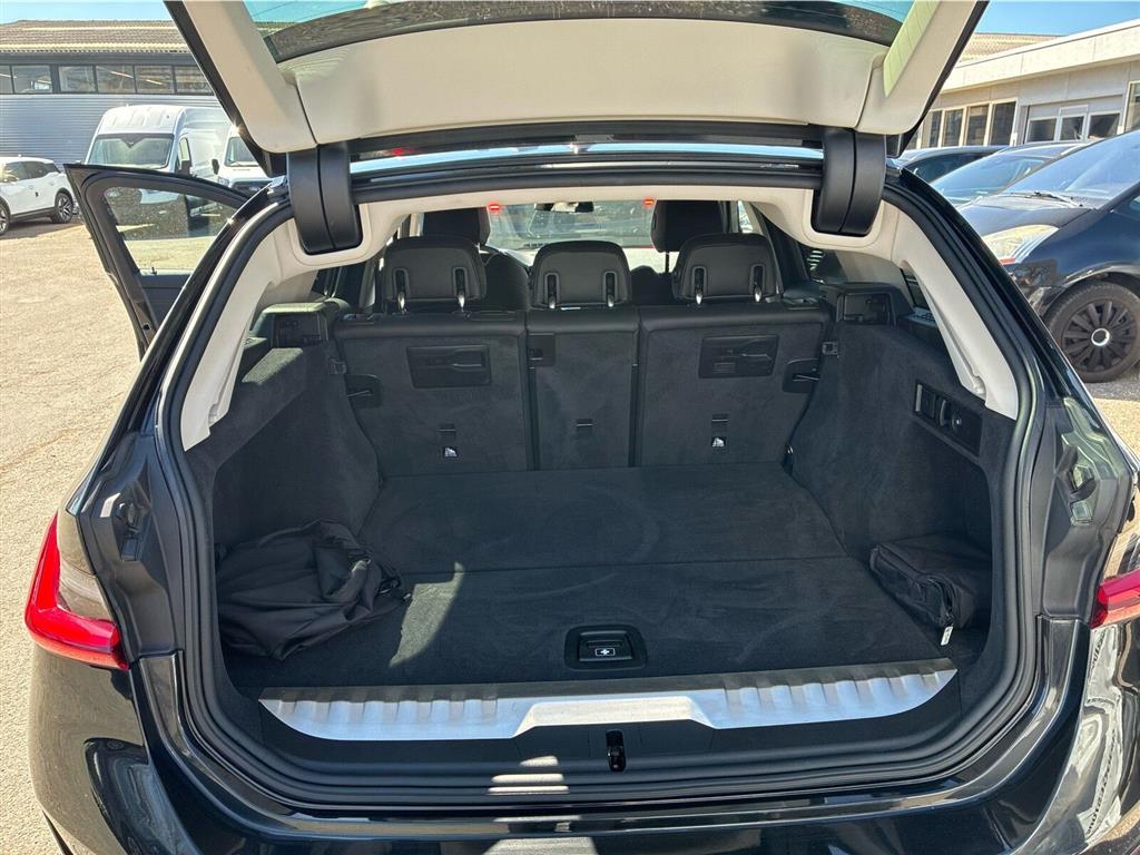 BMW 330e Sport Line billede 16