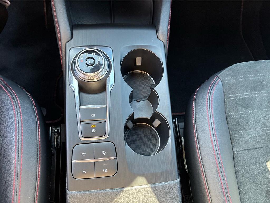 Ford Kuga ST-Line X billede 18