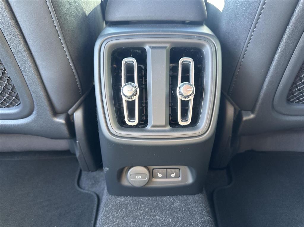 Volvo EC40 Black Edition Excess billede 17
