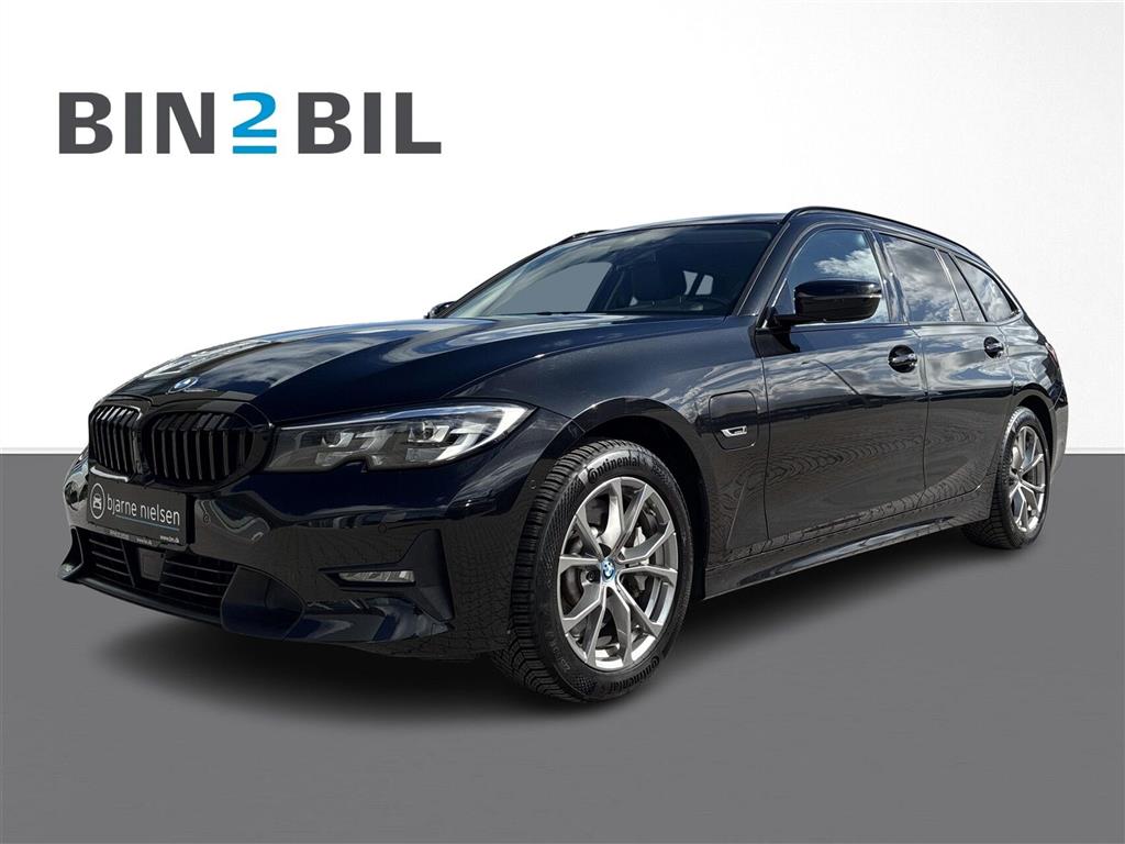 BMW 330e Sport Line