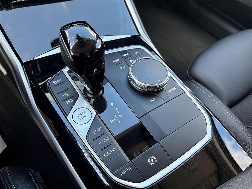 BMW 330e Sport Line billede 19