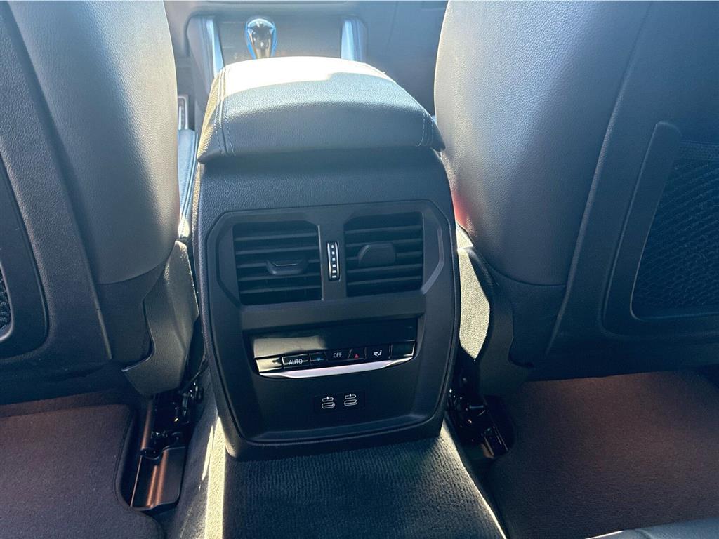 BMW i4 Fully Charged billede 19