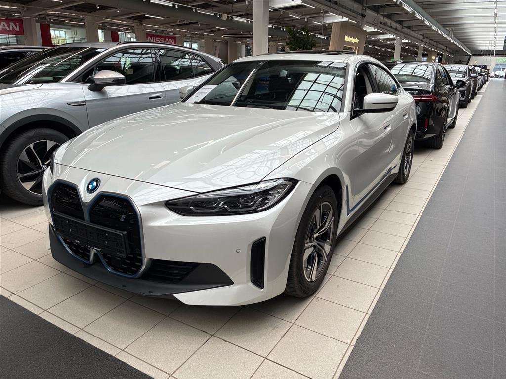 BMW i4 