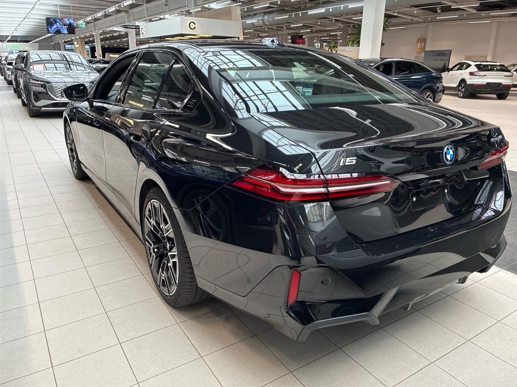 BMW i5 M-Sport billede 2