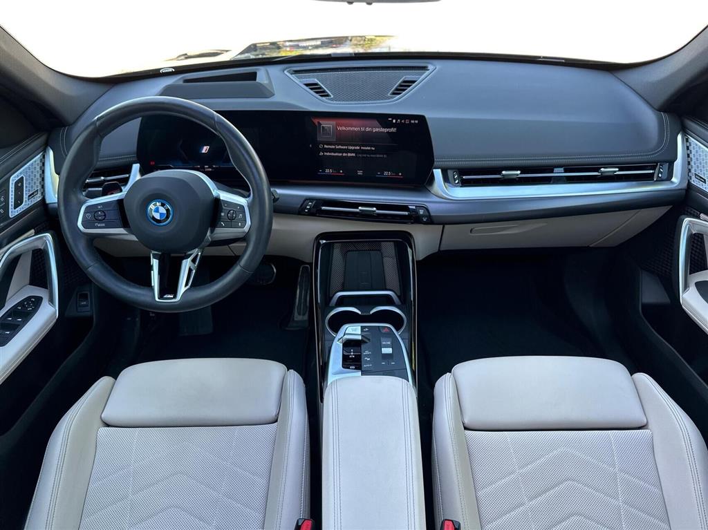 BMW iX1 Fully Charged billede 4