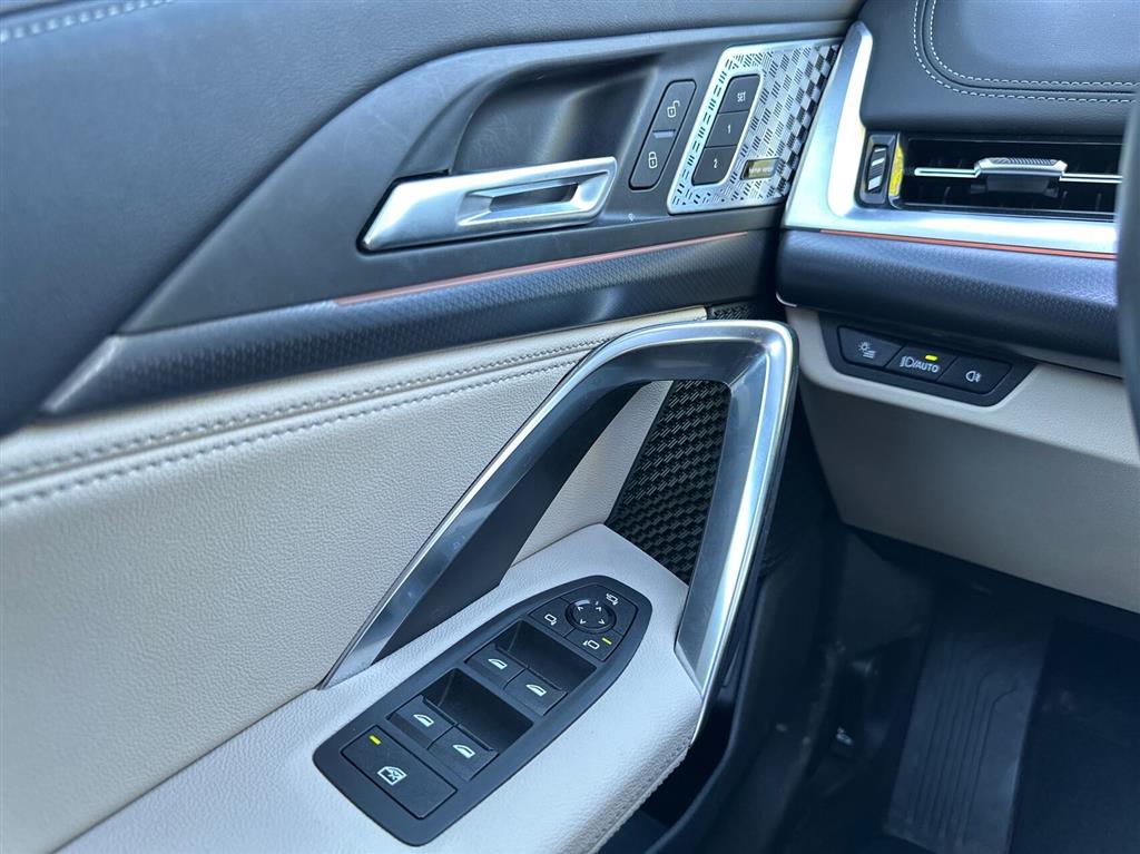 BMW iX1 Fully Charged billede 16